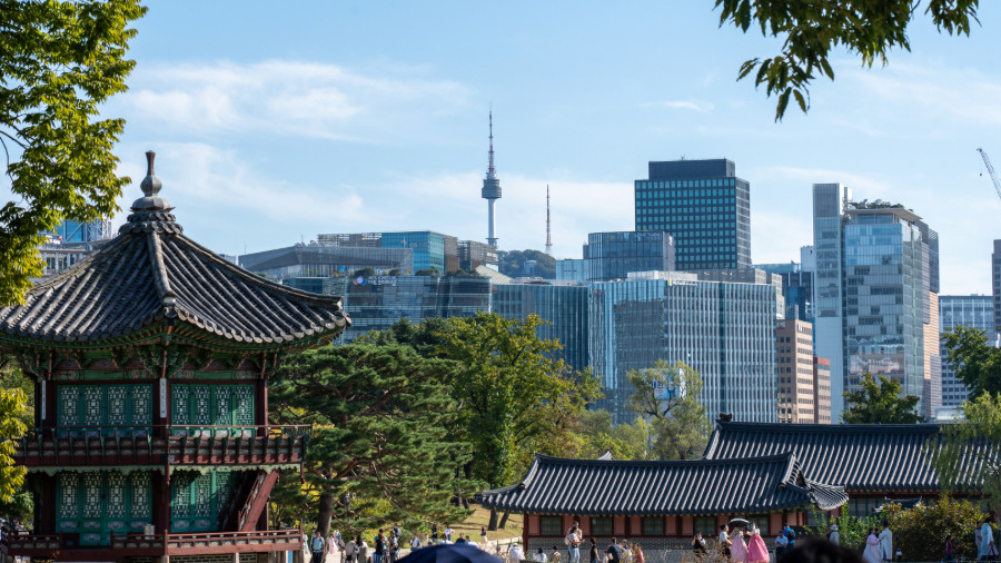 A guide to Seoul Korea, Old and new